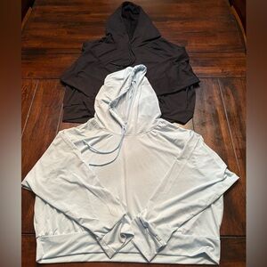 2 Pack Black and Light Blue Crop Hoodies